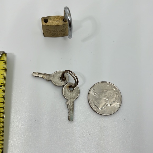 Super tiny lock 🔐 - Picture 9 of 9